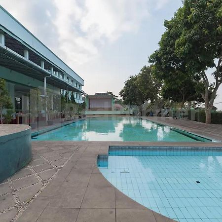 Hotel Ayong Linggarjati Kuningan Mitra Reddoorz Exterior foto